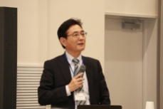 Prof. N. Minato (Provost, Executive Vice-President; Kyoto Univ.)